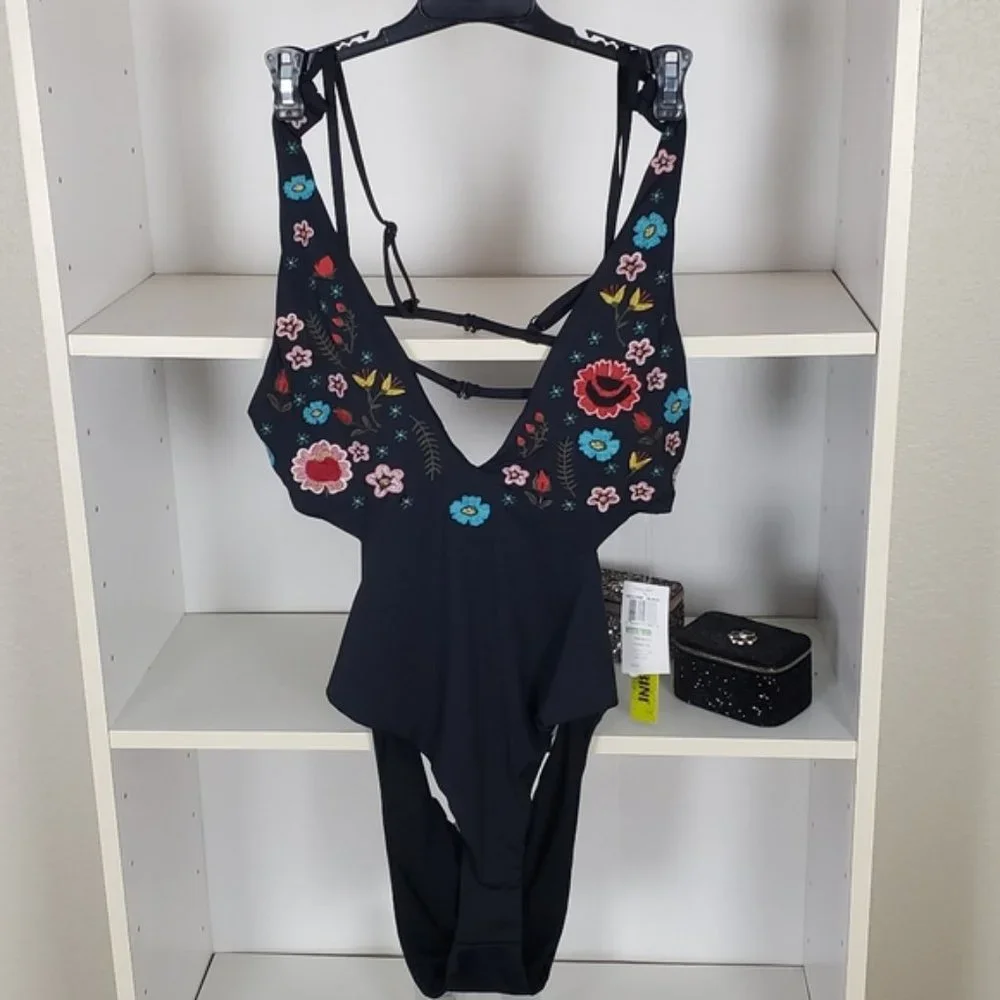 Floral Embroidered Black One Piece Plunge swimsuit SZ L NWT - Picture 4 of 8
